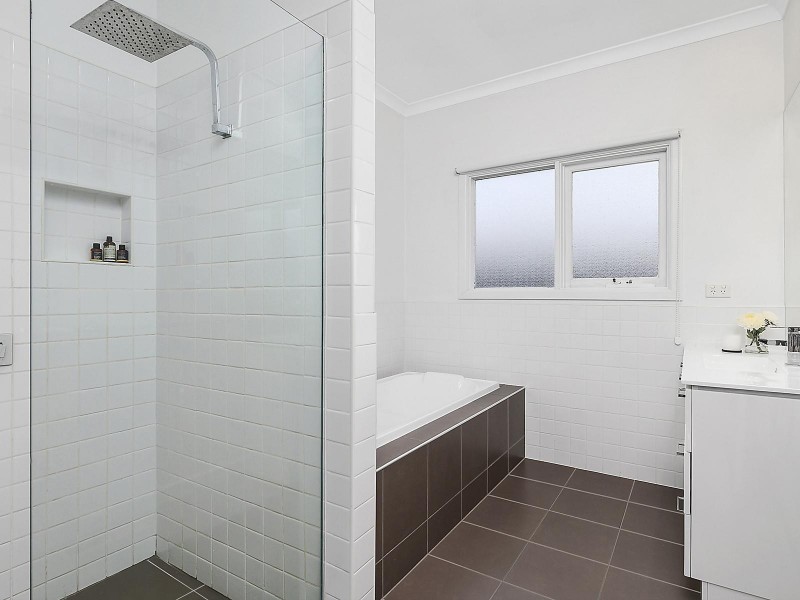 29 June Avenue, Hamlyn Heights VIC 3215