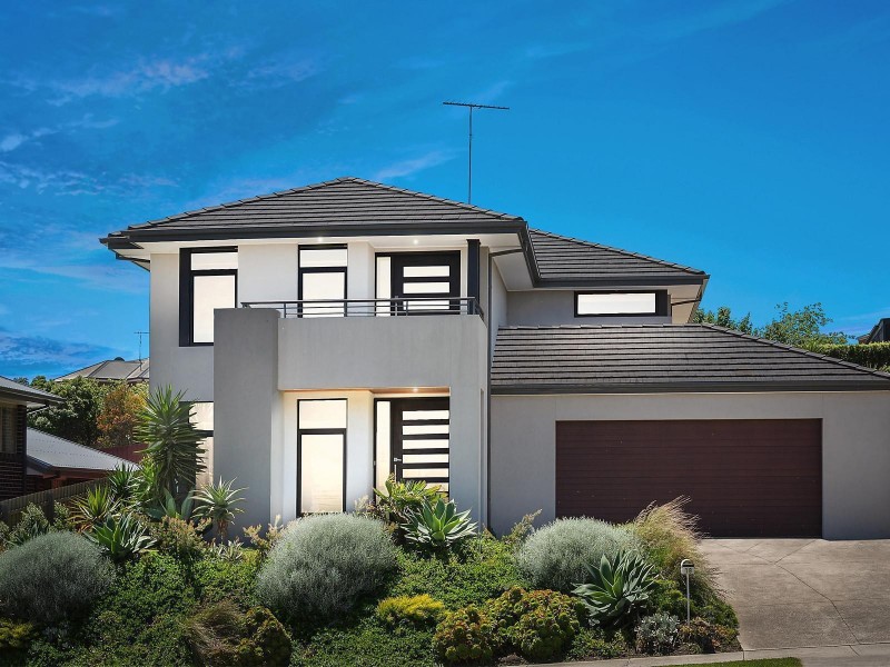 18 Dartmoor Drive, Highton VIC 3216