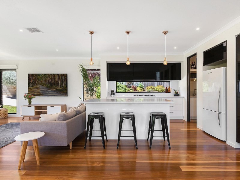 18 Dartmoor Drive, Highton VIC 3216