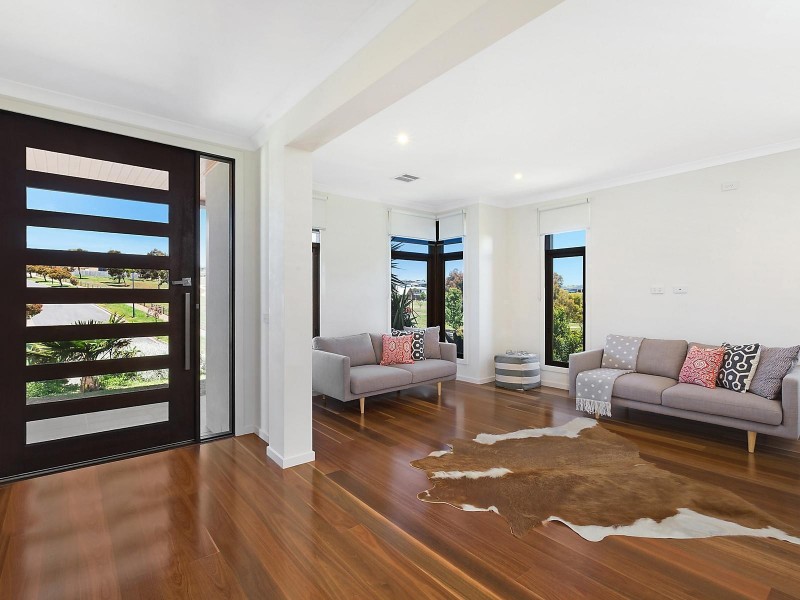 18 Dartmoor Drive, Highton VIC 3216