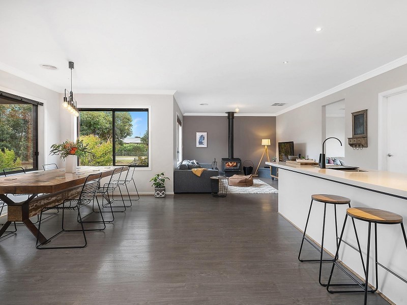 12 Riverdance Road, Batesford VIC 3221