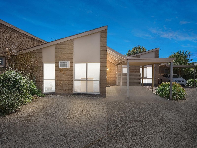 8/6 Nelson Avenue, Highton VIC 3216