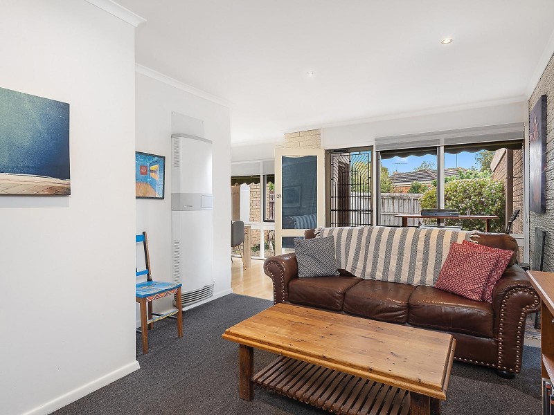 8/6 Nelson Avenue, Highton VIC 3216