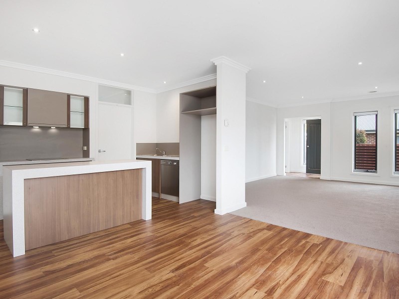 3/5 Calder Street, Manifold Heights VIC 3218