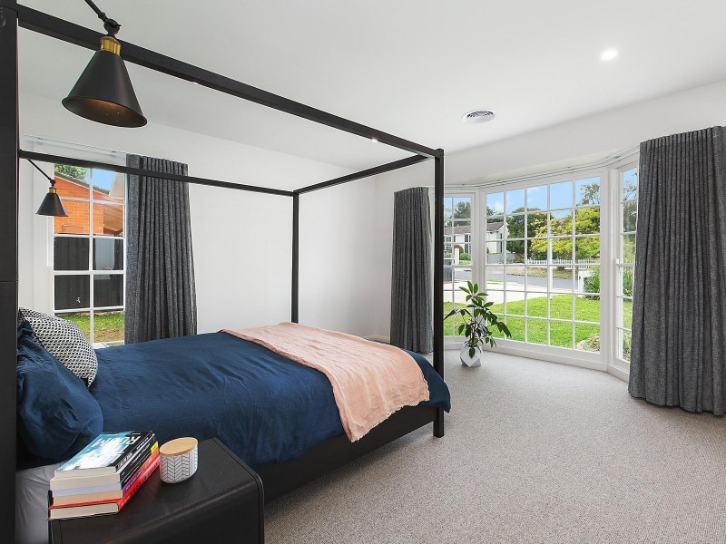 4 Windmill Street, Newtown VIC 3220