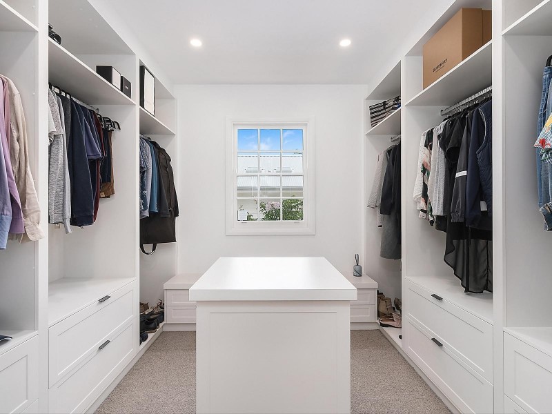 4 Windmill Street, Newtown VIC 3220