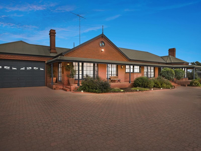 12 Dahlhaus Court, Leopold VIC 3224