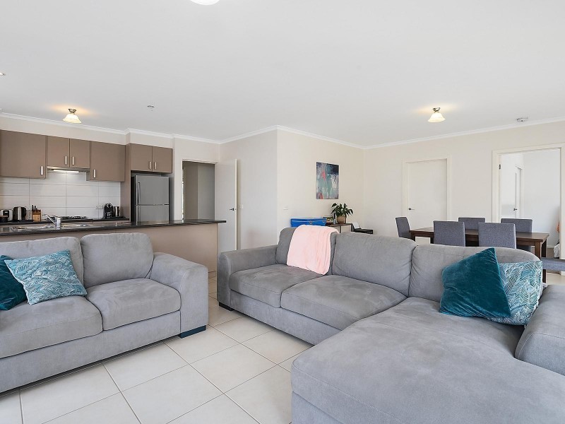 1/4 Cornish Avenue, Belmont VIC 3216