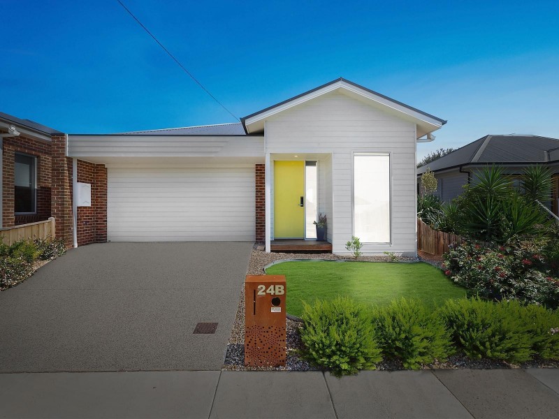 24B Heather Street, Hamlyn Heights VIC 3215