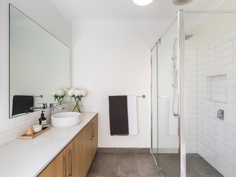 24B Heather Street, Hamlyn Heights VIC 3215