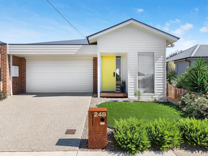 24B Heather Street, Hamlyn Heights VIC 3215