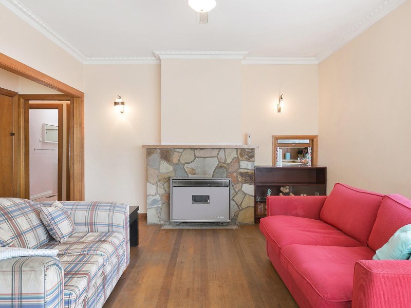 36 Wilsons Road, Newcomb VIC 3219