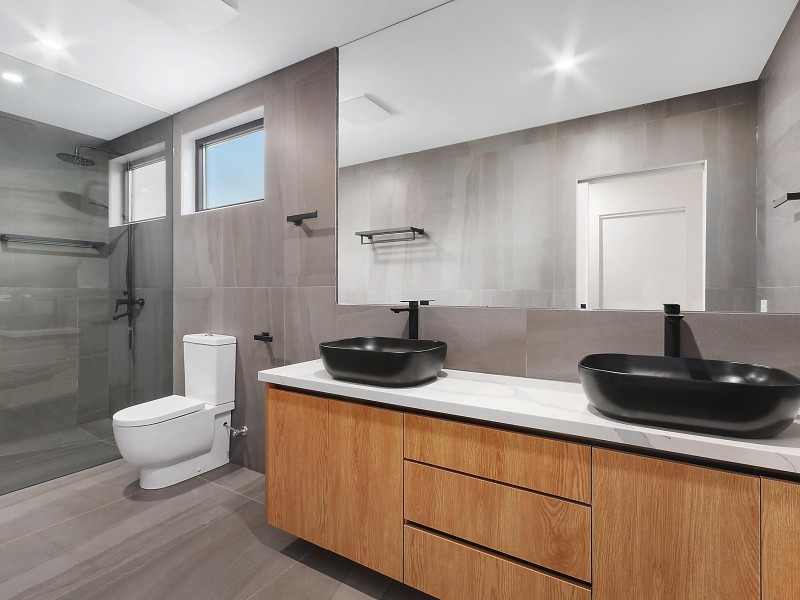 16 Floreat Avenue, Highton VIC 3216