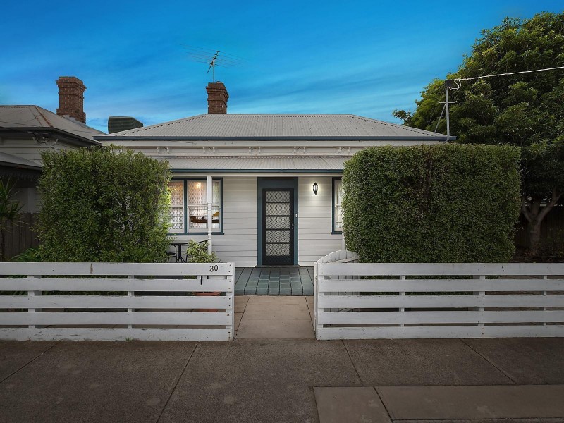 30 Coquette Street, Geelong West VIC 3218