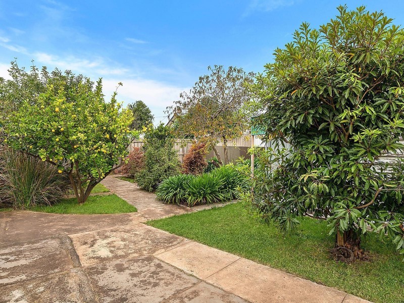 30 Coquette Street, Geelong West VIC 3218