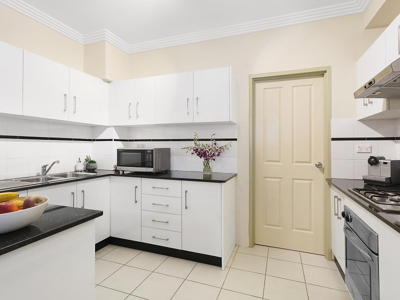 3/57 Carrington Avenue, Hurstville NSW 2220