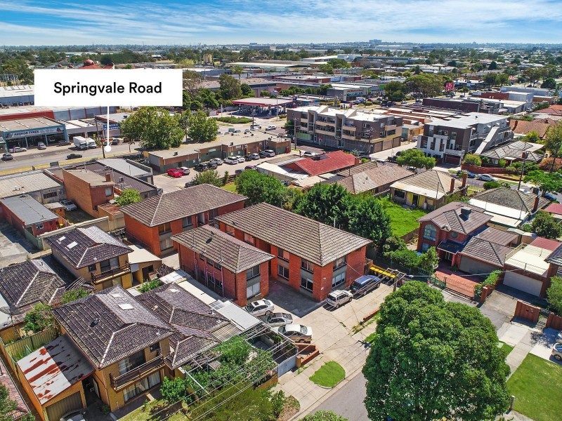 14 Kelvin Grove, Springvale VIC 3171