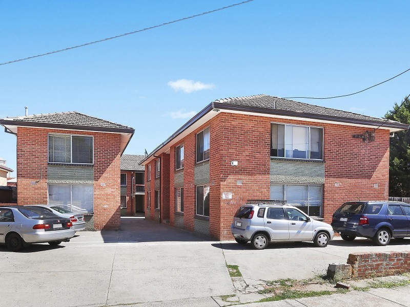 14 Kelvin Grove, Springvale VIC 3171