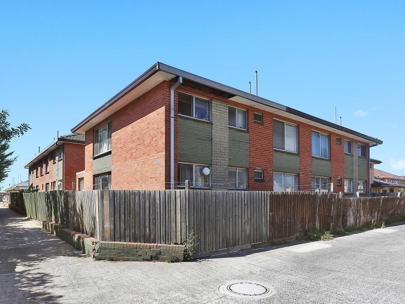 14 Kelvin Grove, Springvale VIC 3171