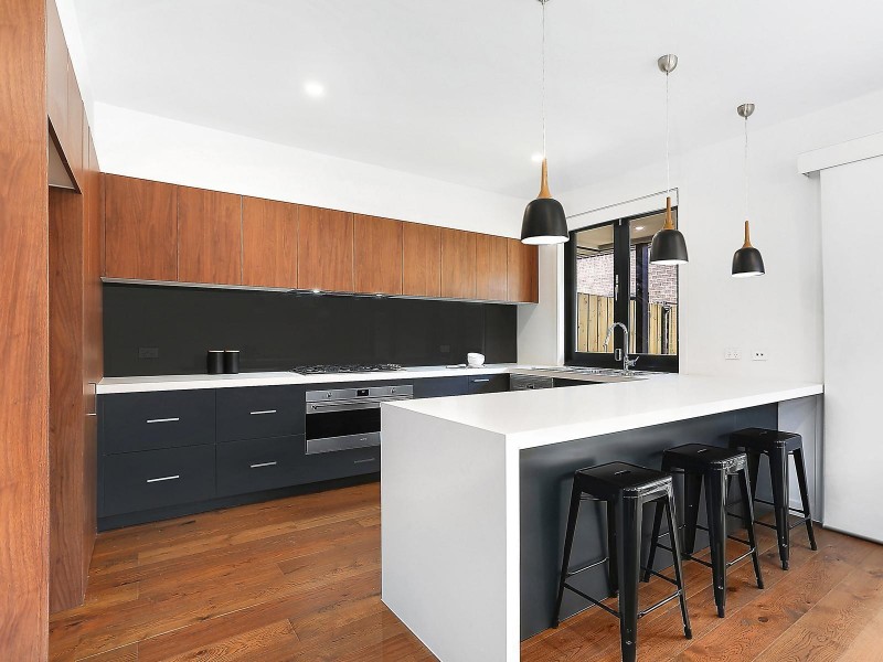 16 McNeilage Street, Spotswood VIC 3015