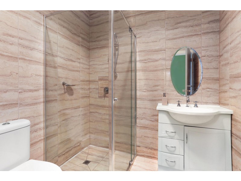 4/65 Ballarat Road, Footscray VIC 3011