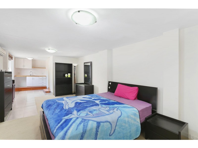 74 Truman Street, South Kingsville VIC 3015