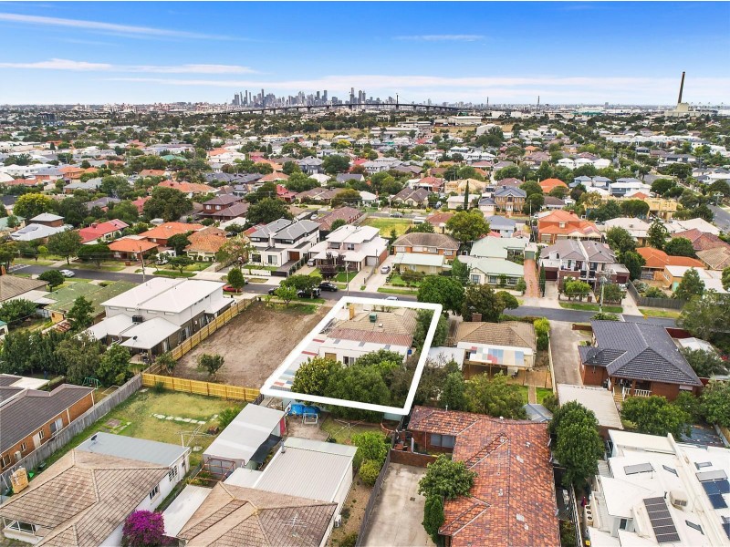 74 Truman Street, South Kingsville VIC 3015