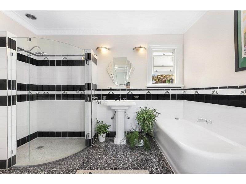 2 Tenterden Street, Yarraville VIC 3013