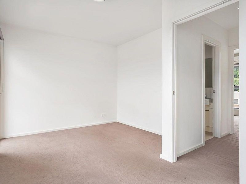 3/6-10 Rosamond Road, Footscray VIC 3011