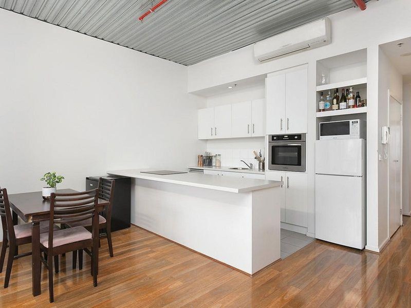 10/8-18 Whitehall Street, Footscray VIC 3011