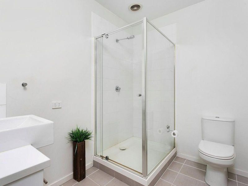 10/8-18 Whitehall Street, Footscray VIC 3011