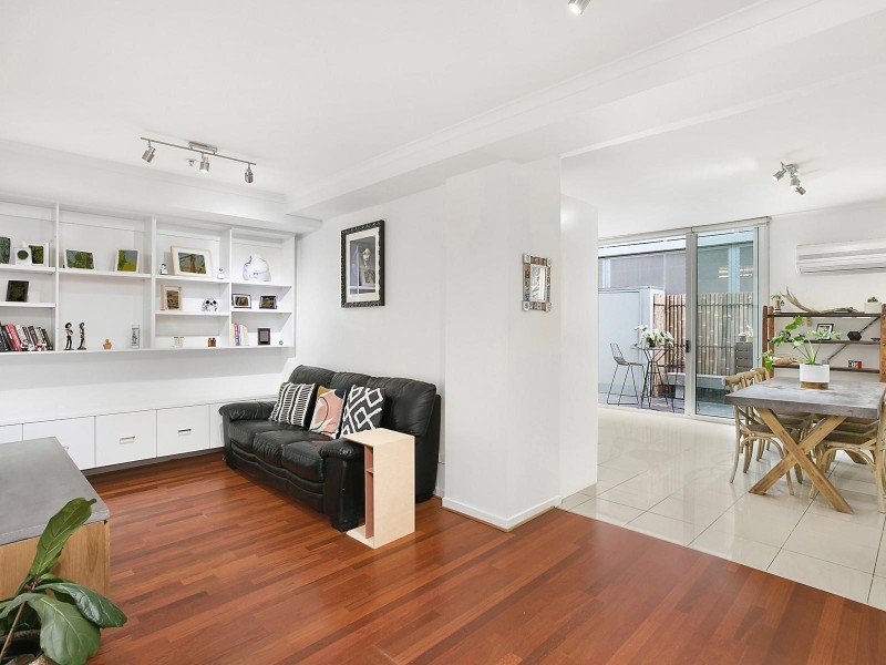 1 Swallow Lane, Footscray VIC 3011