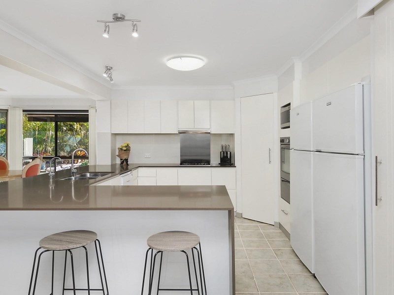 6 Aegean Court, Ormiston QLD 4160