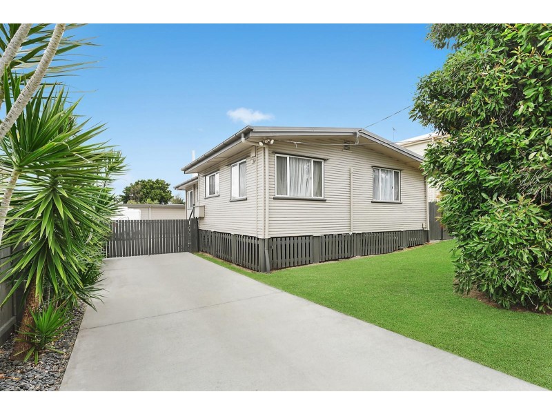 100 Sandy Camp Road, Wynnum West QLD 4178