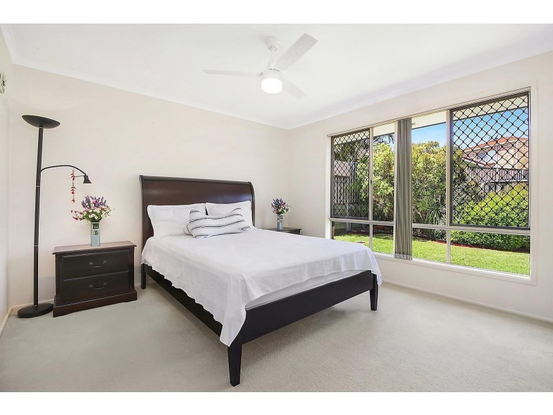 5 Kenrick Close, Wakerley QLD 4154