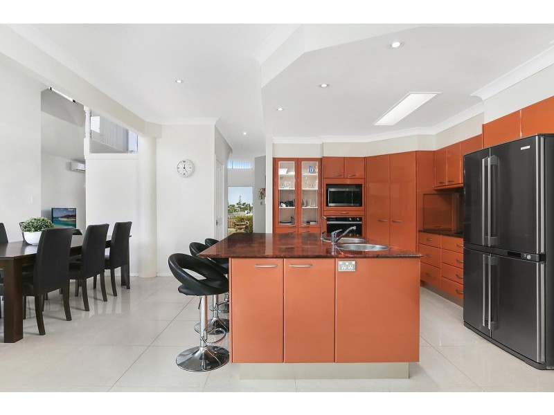 13 Cayman Crescent, Ormiston QLD 4160