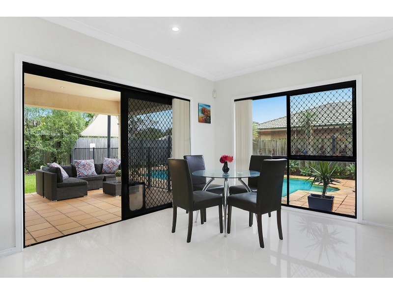 13 Cayman Crescent, Ormiston QLD 4160