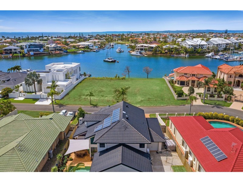 13 Cayman Crescent, Ormiston QLD 4160