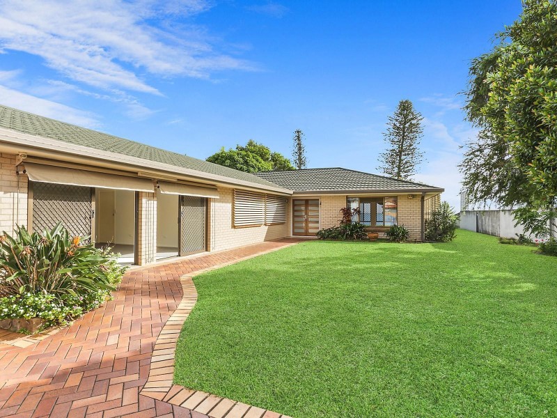 8 Bath Street, Birkdale QLD 4159