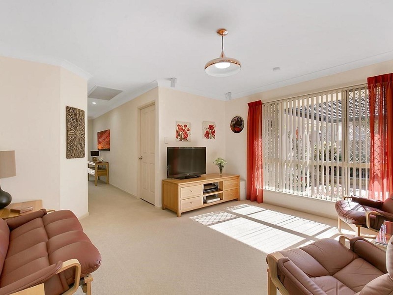 12 Chestnut Place, The Gap QLD 4061