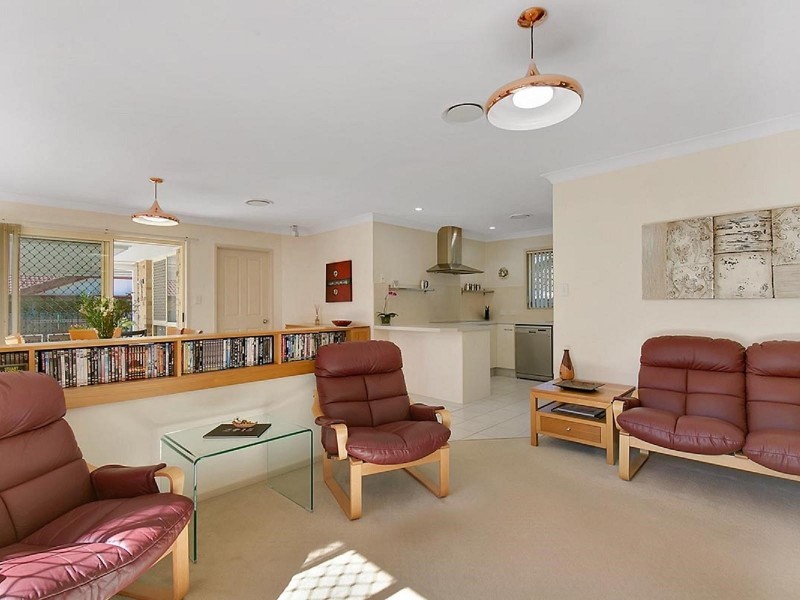 12 Chestnut Place, The Gap QLD 4061