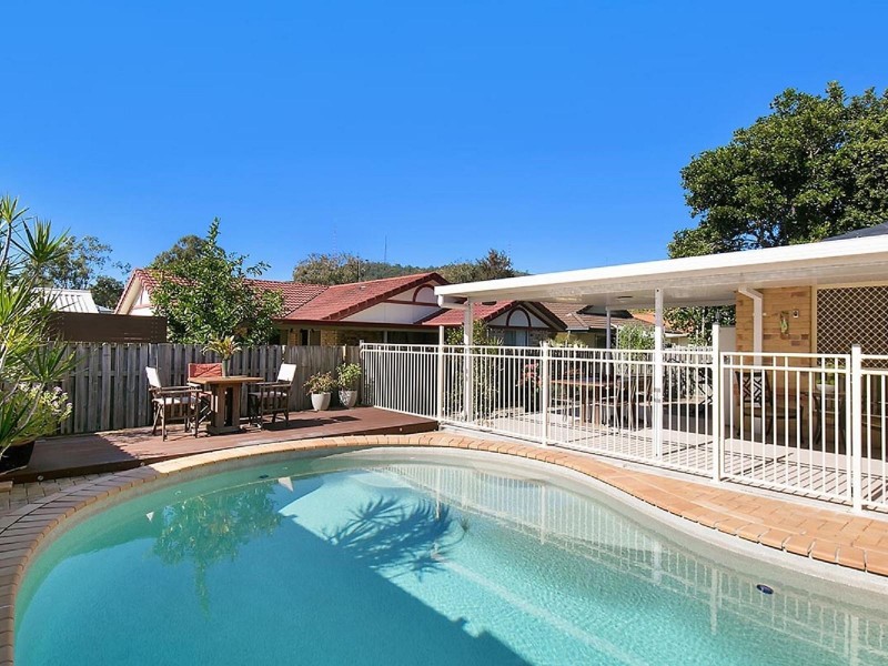 12 Chestnut Place, The Gap QLD 4061