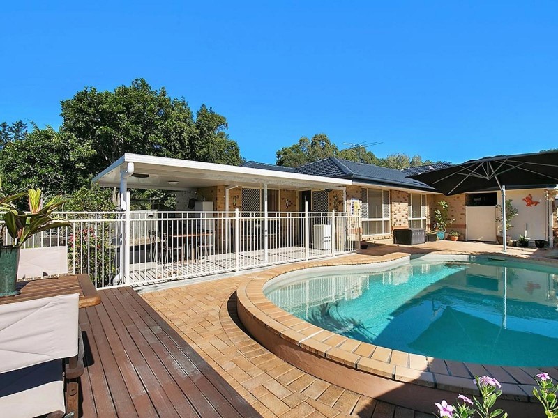 12 Chestnut Place, The Gap QLD 4061