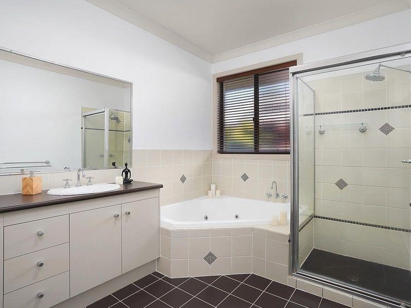 26 Habitat Drive, Redland Bay QLD 4165