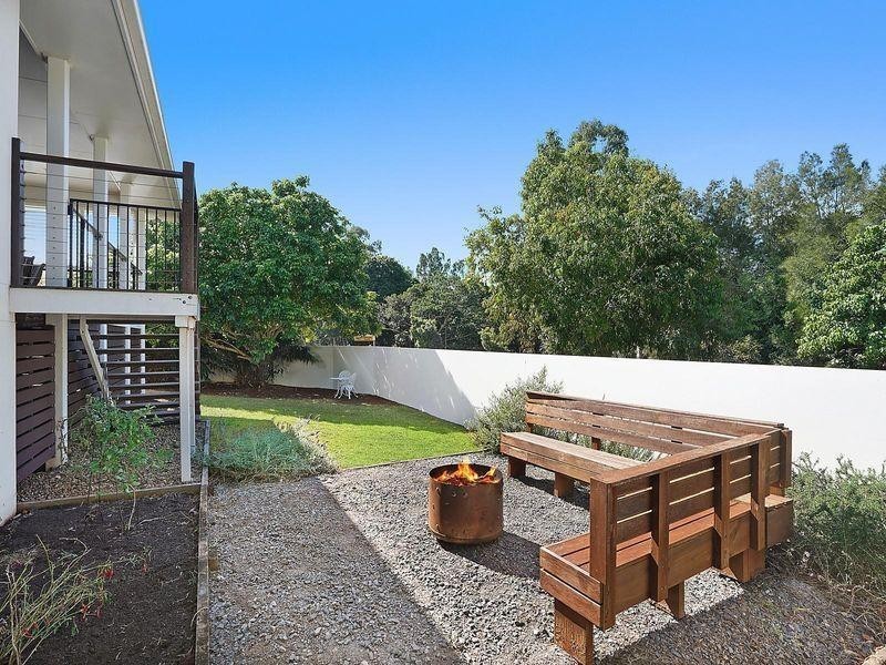 26 Habitat Drive, Redland Bay QLD 4165