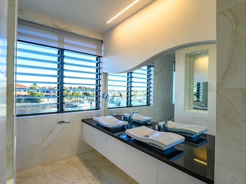 17 Portsmouth Place, Raby Bay QLD 4163