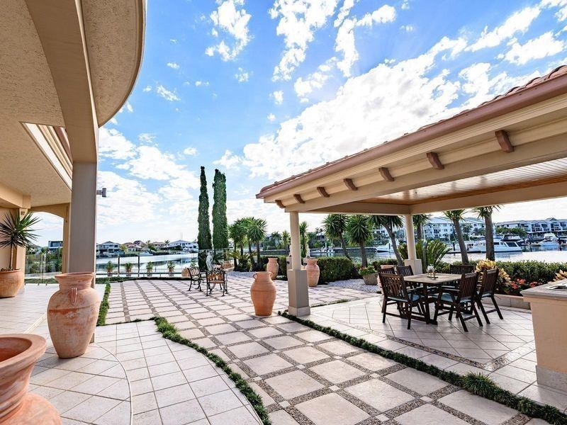 24 Cayman Crescent, Raby Bay QLD 4163