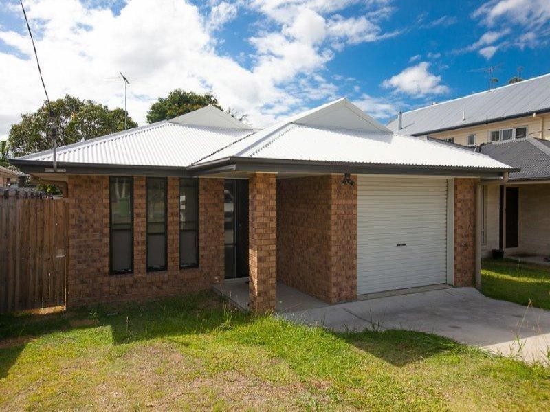 15 Tina Street, Redland Bay QLD 4165