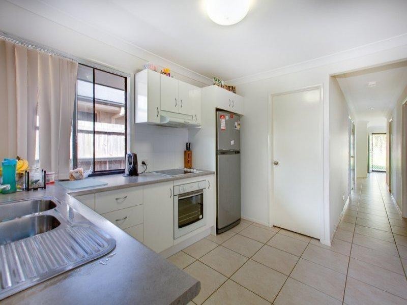 15 Tina Street, Redland Bay QLD 4165