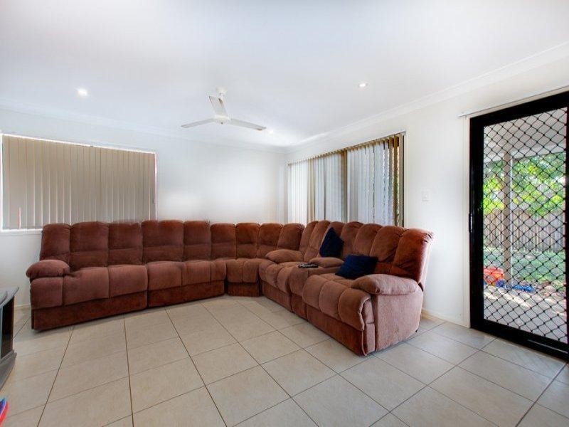15 Tina Street, Redland Bay QLD 4165